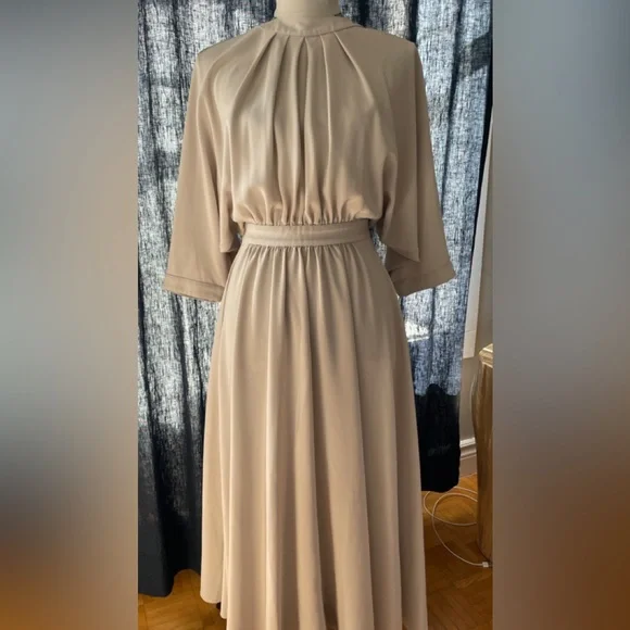 Beautiful, sexy and feminine vintage Lorraine Beauchamp cocktail/evening dress - Picture 3 of 16